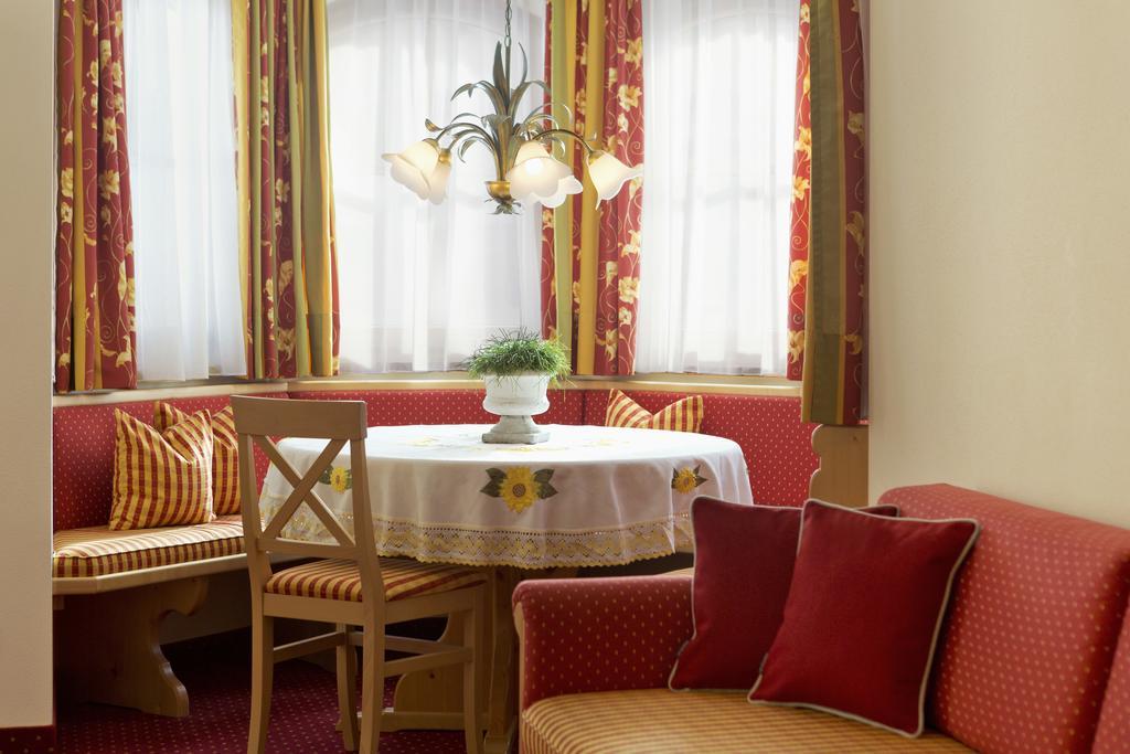 Landhotel Untermüllnergut Dorfgastein Habitación foto